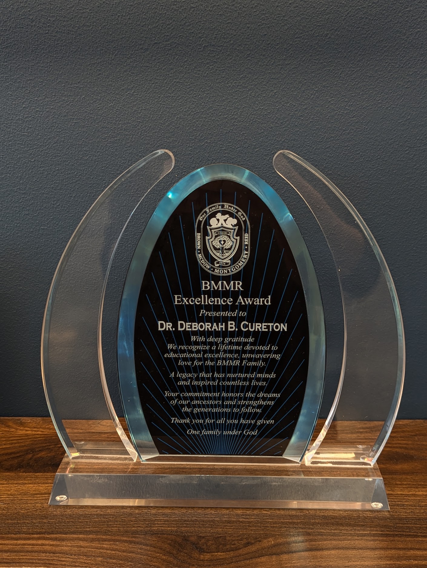 Example of blue accent acrylic award
